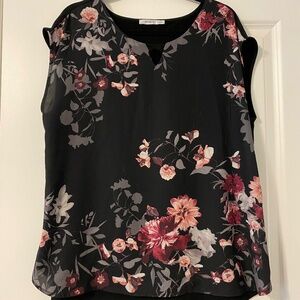 Rickies great floral pull on top size extra large goes with everything just 10.0